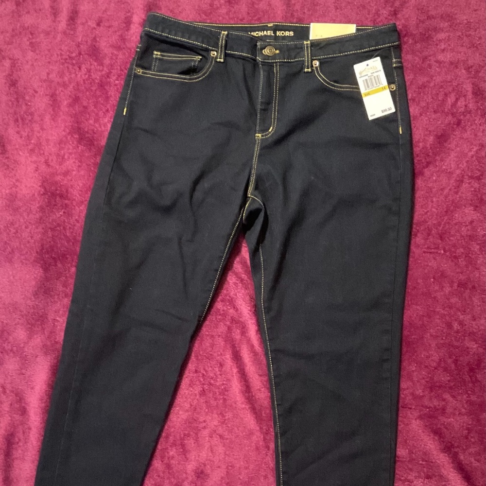 Skinny denim Michael Kors jeans.